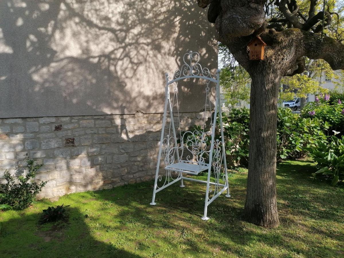 La Roseliere Maison Plain Pied Confortable Belle Decoration Jardin Magnifique 10 Mn A Pied Centre Ville Bayeux Proche Plages Du Debarquement מראה חיצוני תמונה