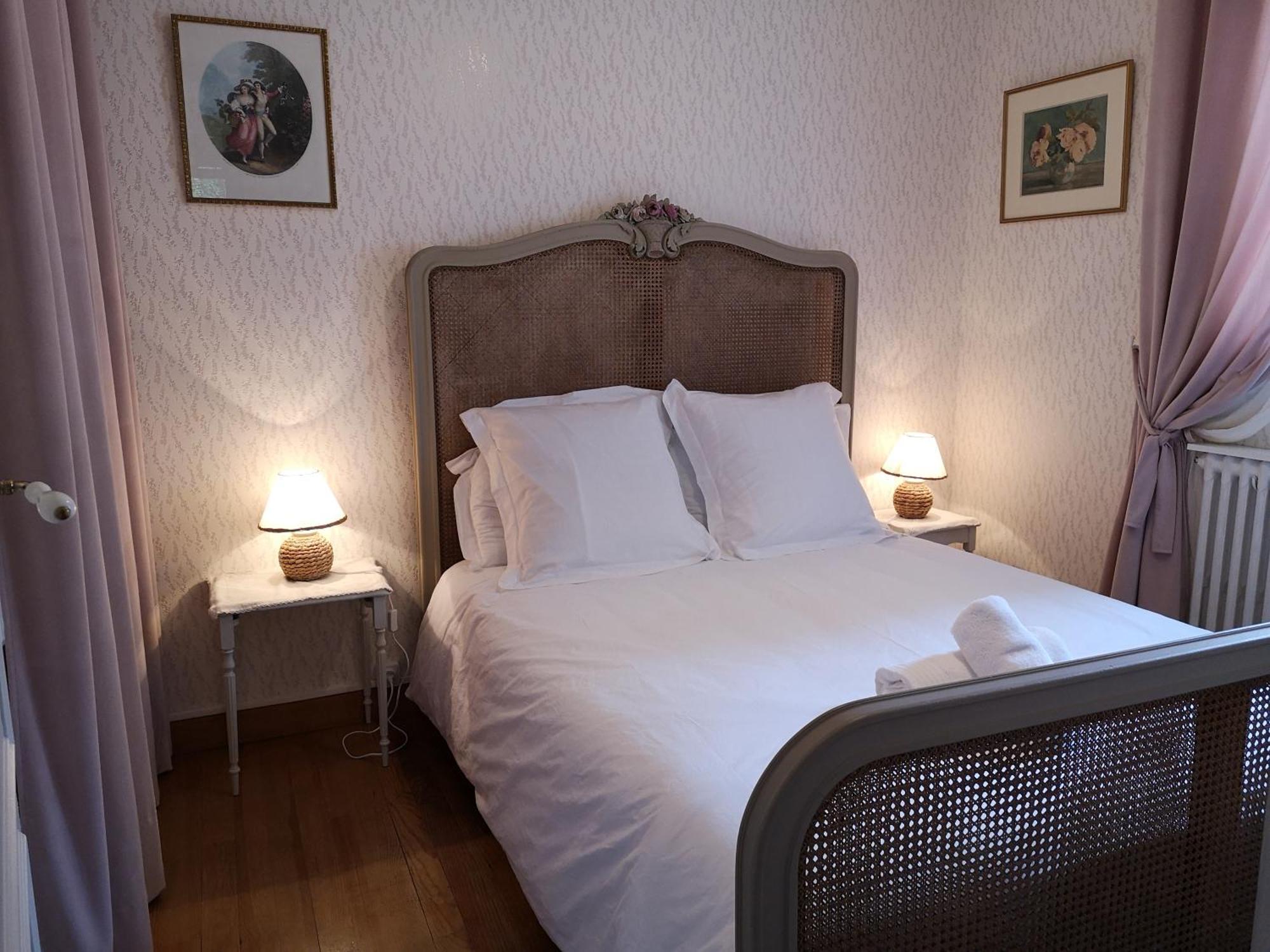 La Roseliere Maison Plain Pied Confortable Belle Decoration Jardin Magnifique 10 Mn A Pied Centre Ville Bayeux Proche Plages Du Debarquement מראה חיצוני תמונה